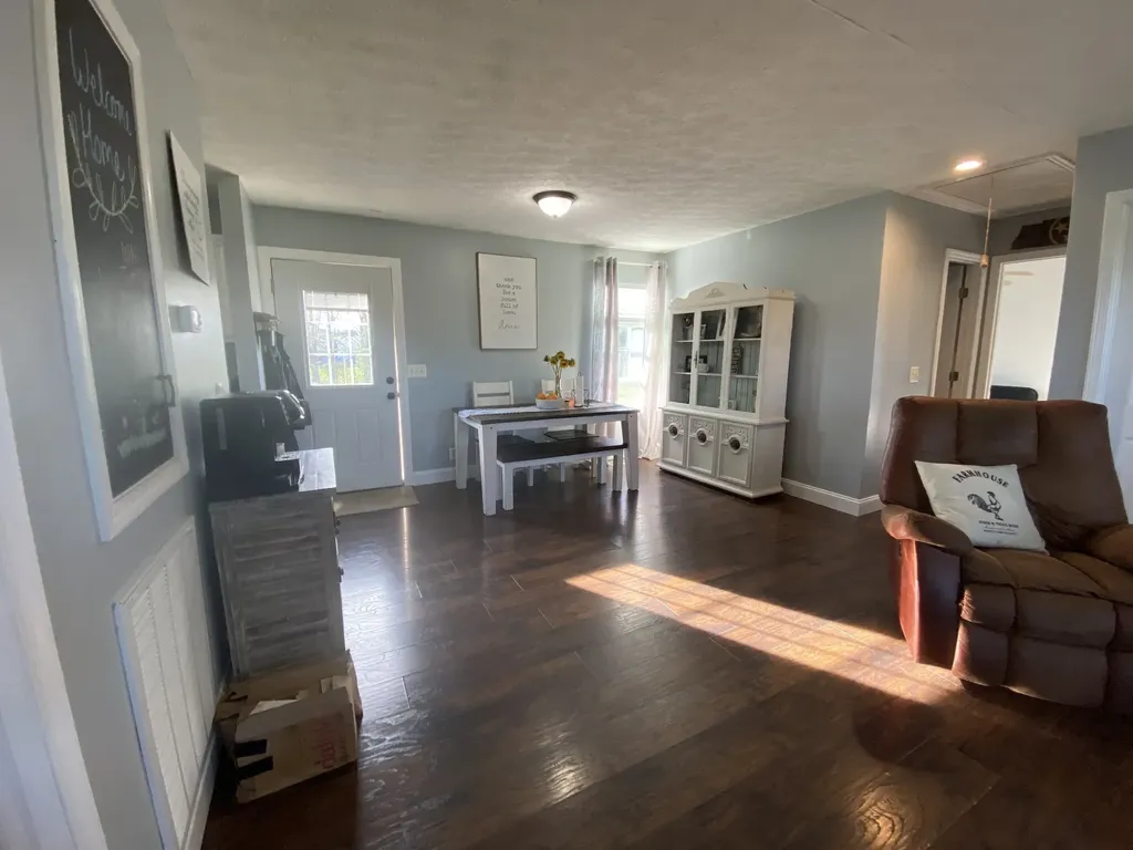 4421 Thomasville Road Chapmansboro TN 37035