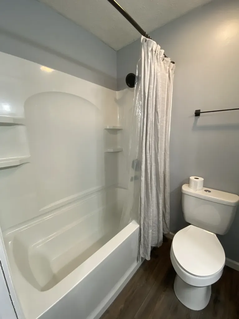 4421 Thomasville Road Chapmansboro TN 37035