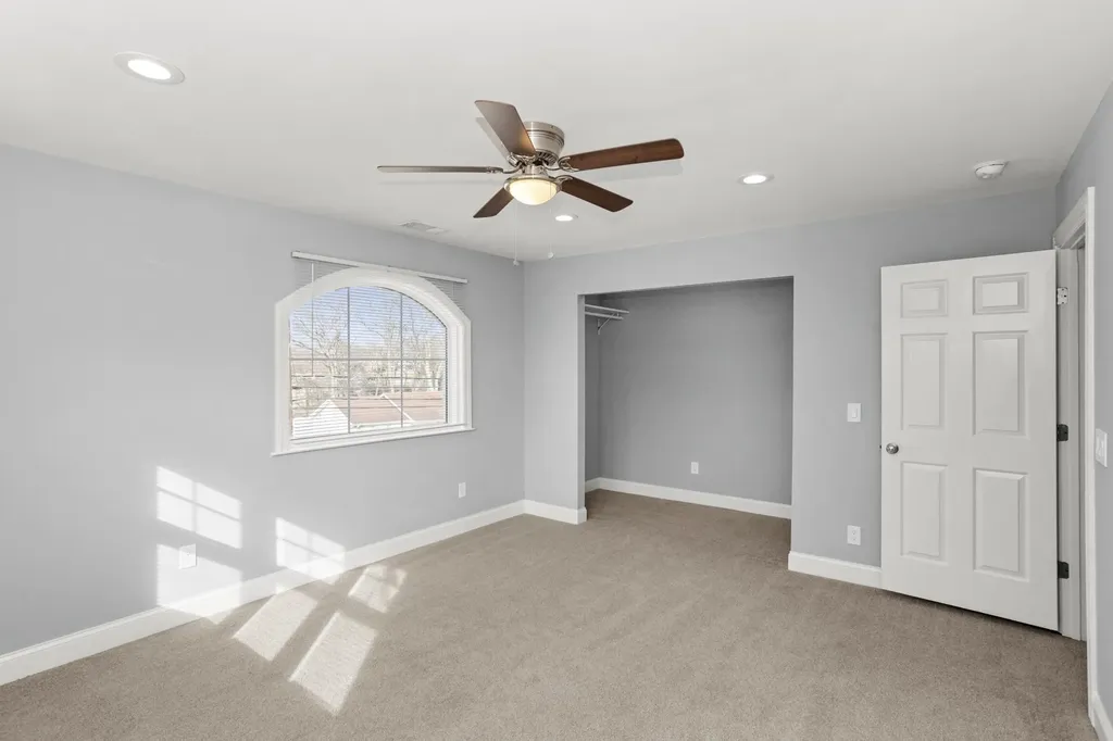 239 E Bledsoe Street Gallatin TN 37066