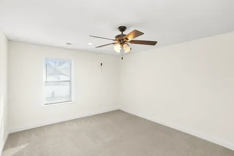 239 E Bledsoe Street Gallatin TN 37066