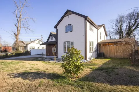 239 E Bledsoe Street Gallatin TN 37066