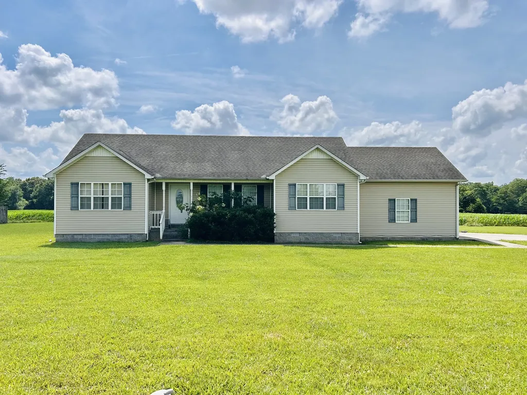 183 Grosch Drive Manchester TN 37355