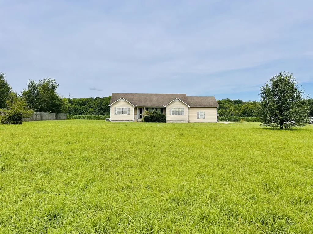 183 Grosch Drive Manchester TN 37355