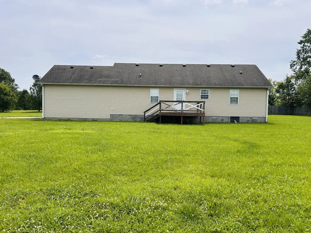 183 Grosch Drive Manchester TN 37355