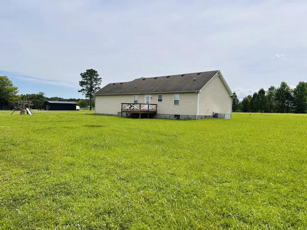 183 Grosch Drive Manchester TN 37355