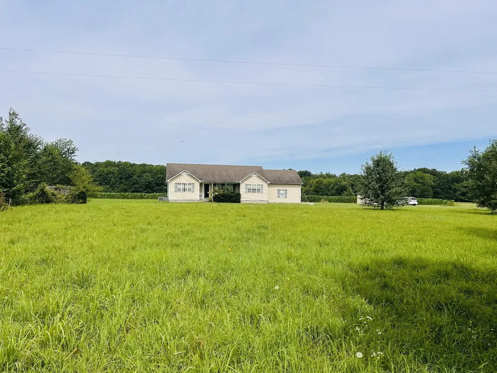 183 Grosch Drive Manchester TN 37355