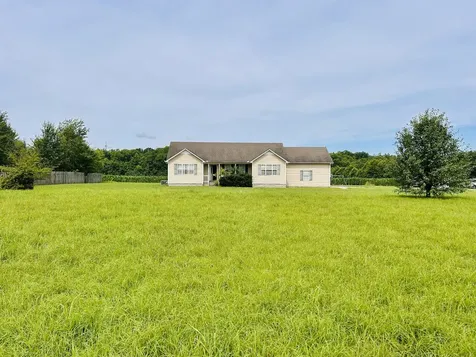 183 Grosch Drive Manchester TN 37355