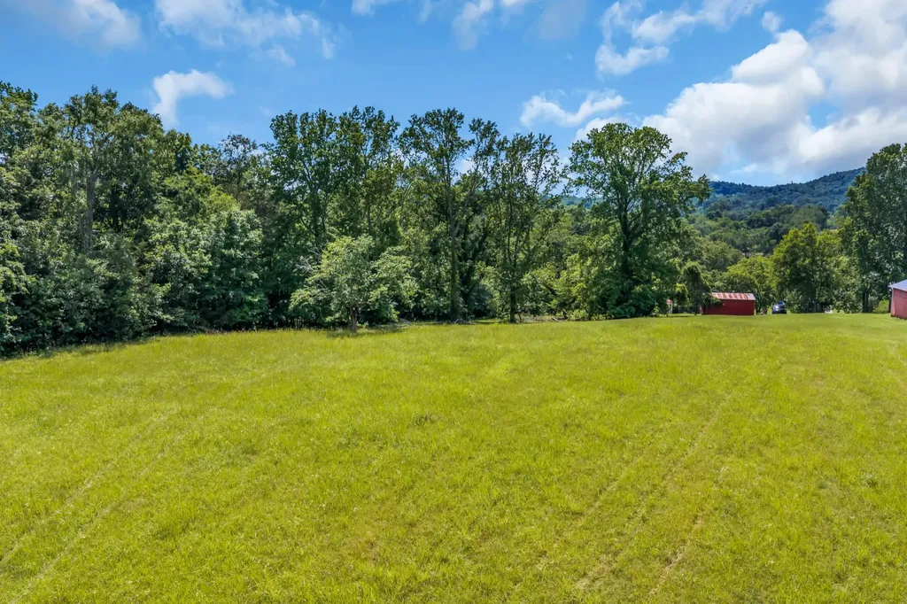 1204 Madison Creek Road Goodlettsville TN 37072