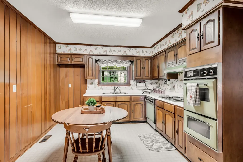 1204 Madison Creek Road Goodlettsville TN 37072