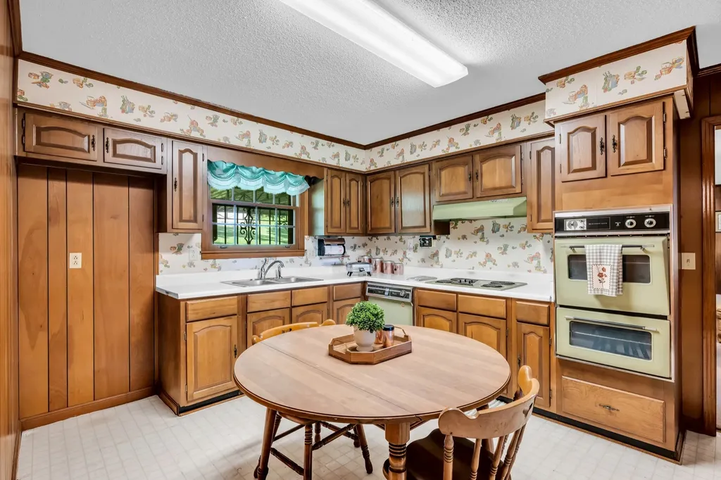 1204 Madison Creek Road Goodlettsville TN 37072