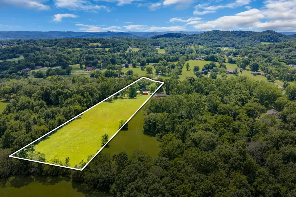 1204 Madison Creek Road Goodlettsville TN 37072