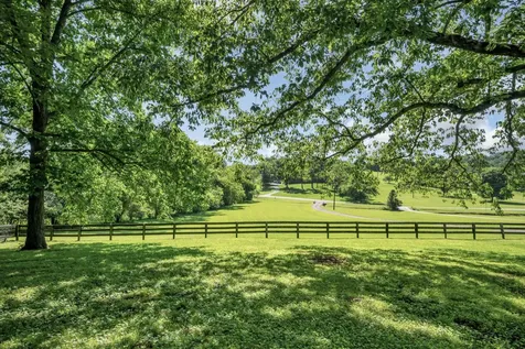 1204 Madison Creek Road Goodlettsville TN 37072
