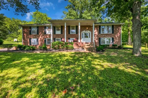 1204 Madison Creek Road Goodlettsville TN 37072