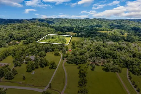 1204 Madison Creek Road Goodlettsville TN 37072