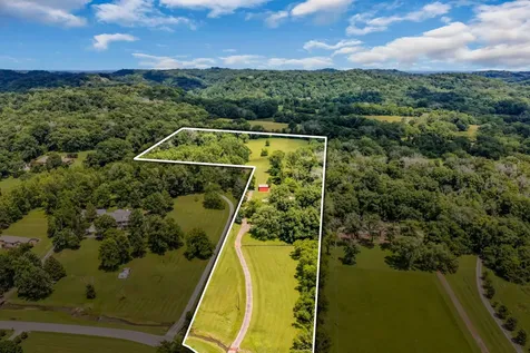 1204 Madison Creek Road Goodlettsville TN 37072