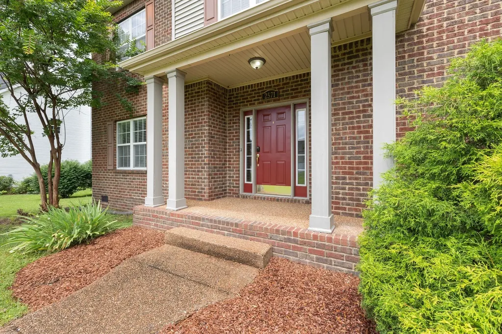 2571 Milton Lane Thompsons Station TN 37179