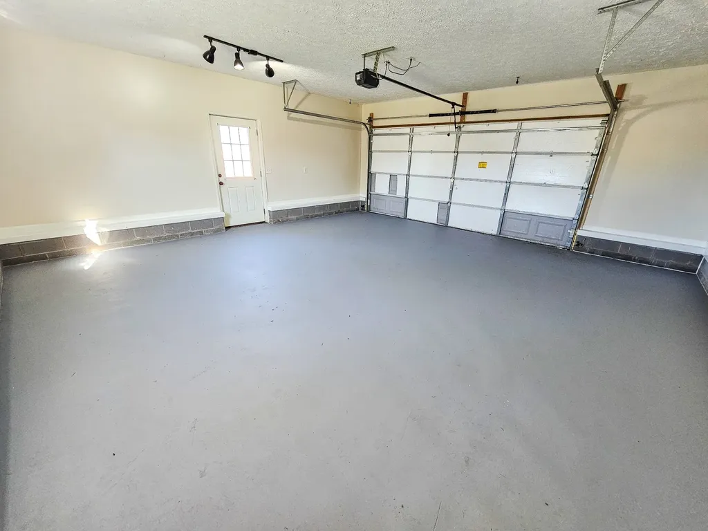 105 Twin Oaks Drive Bell Buckle TN 37020