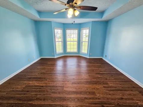 105 Twin Oaks Drive Bell Buckle TN 37020