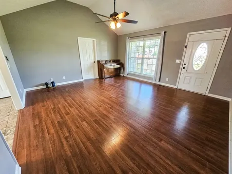 105 Twin Oaks Drive Bell Buckle TN 37020
