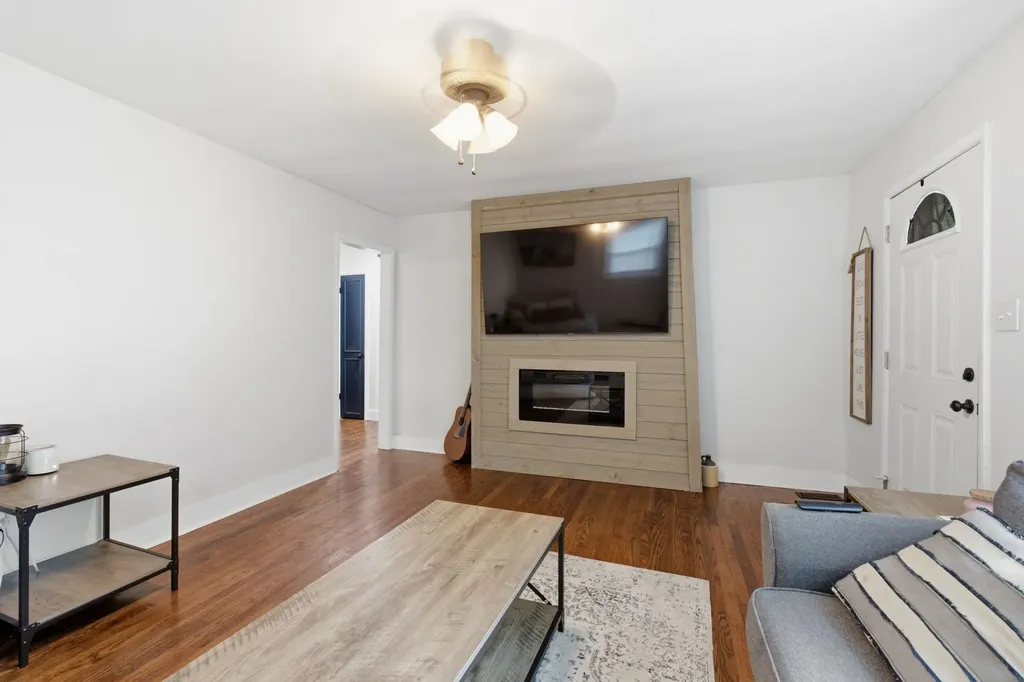 226 N Pine Street Hohenwald TN 38462