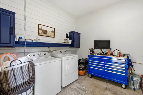 226 N Pine Street Hohenwald TN 38462