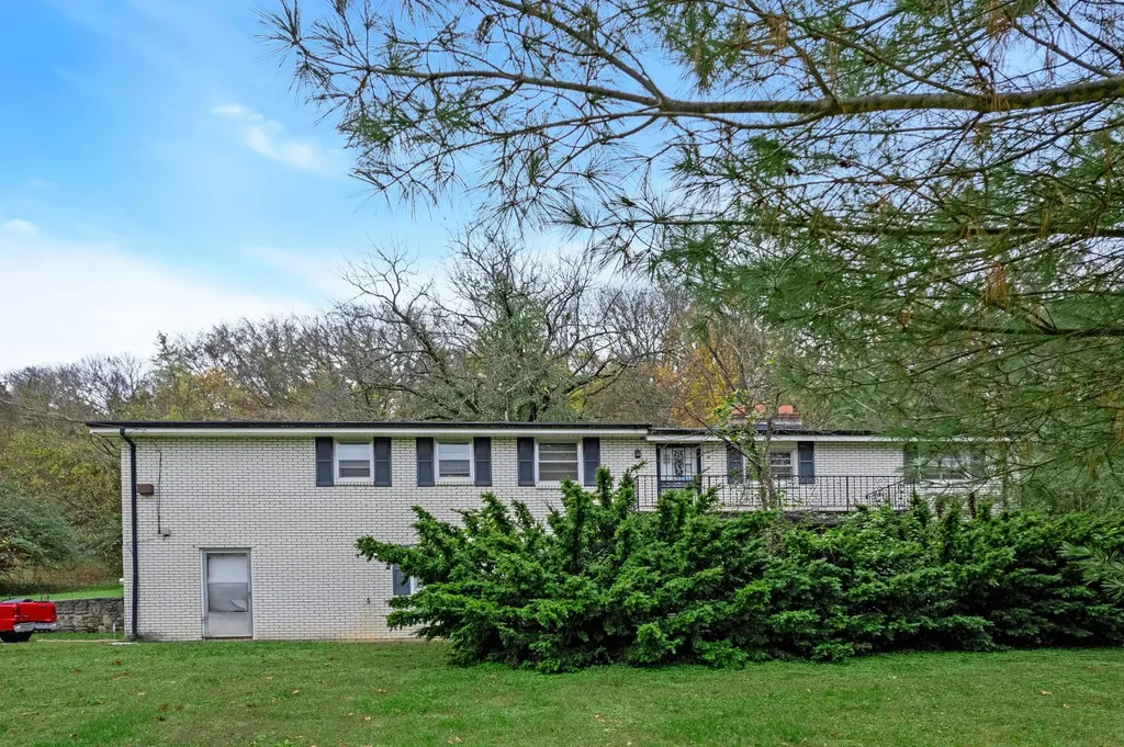 4081 Fairmeade Drive Nashville TN 37218