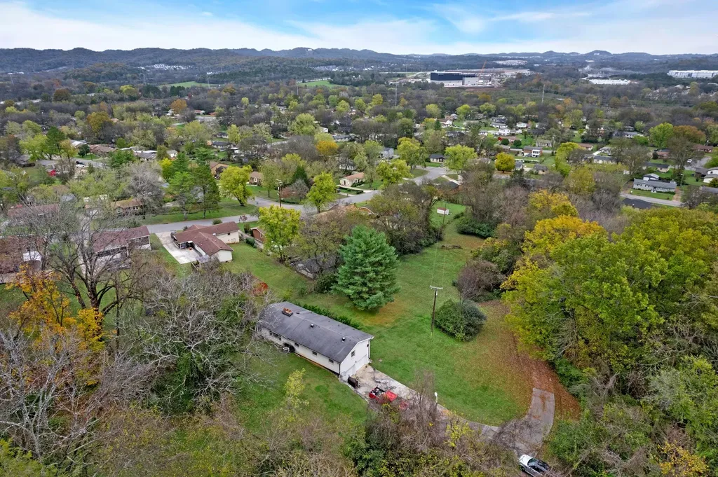 4081 Fairmeade Drive Nashville TN 37218