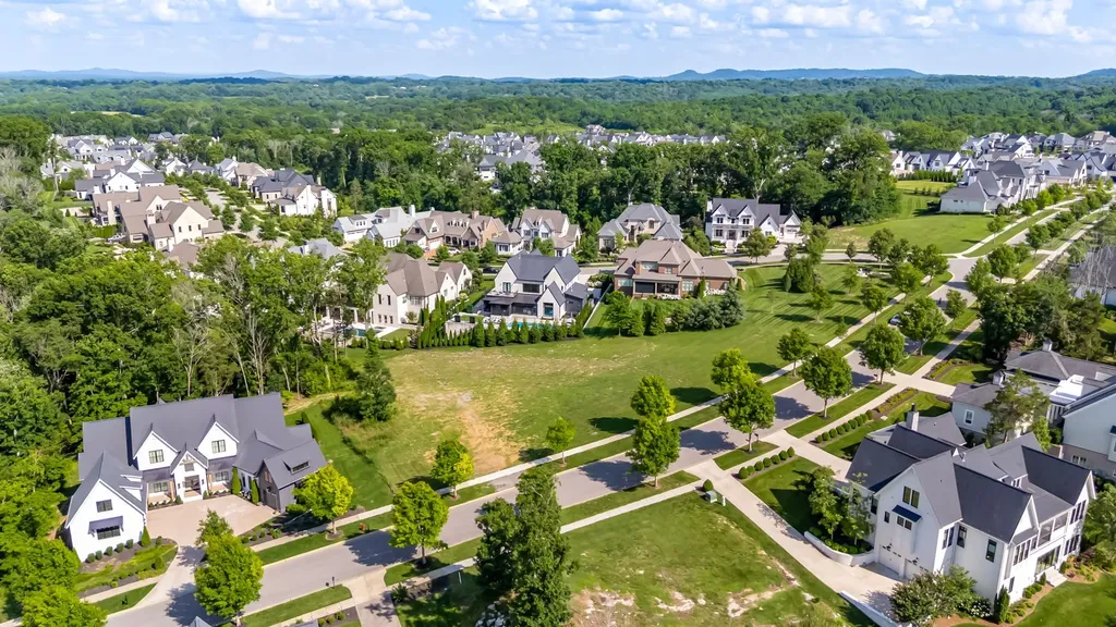 8568 Heirloom Boulevard College Grove TN 37046