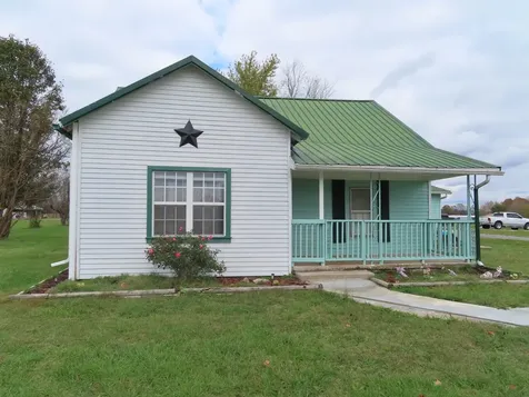 1263 Union Camp Road Lafayette TN 37083