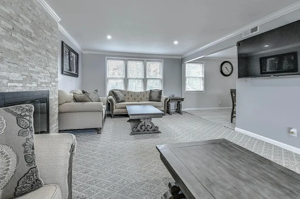 655 Harding Place Nashville TN 37211