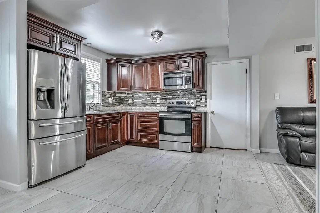 655 Harding Place Nashville TN 37211