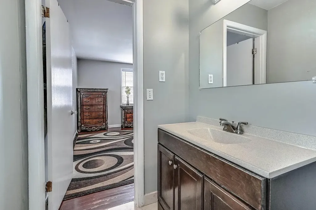 655 Harding Place Nashville TN 37211