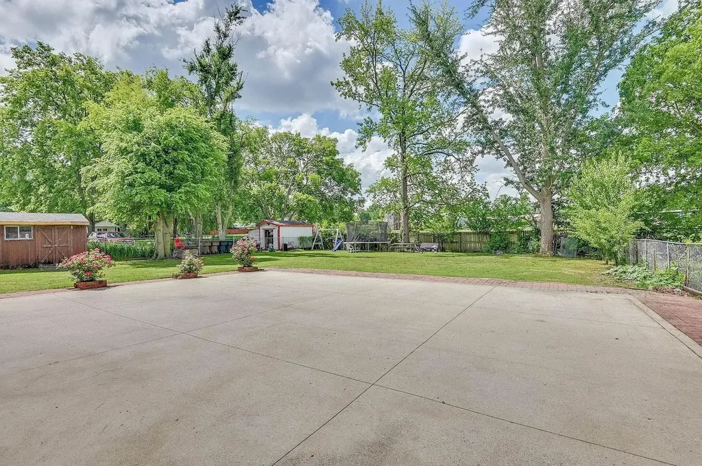 655 Harding Place Nashville TN 37211