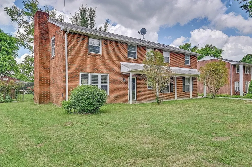 655 Harding Place Nashville TN 37211