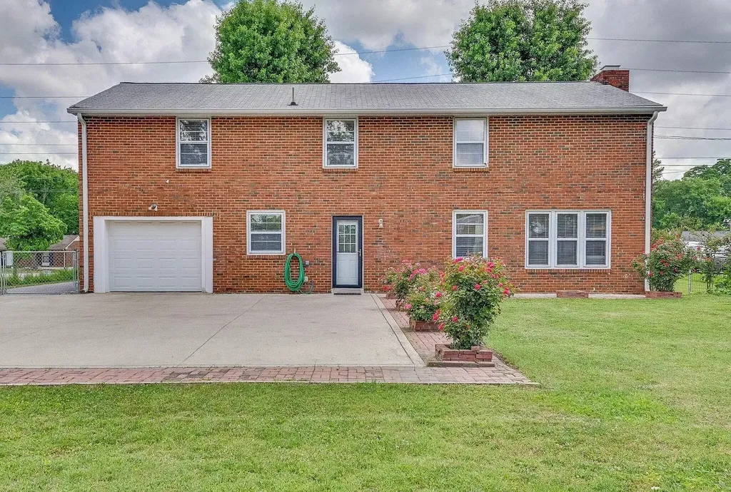 655 Harding Place Nashville TN 37211