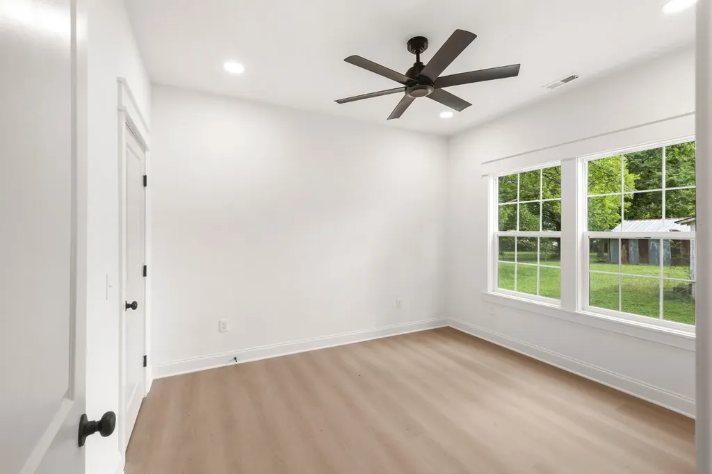224 Hickory Avenue Lewisburg TN 37091