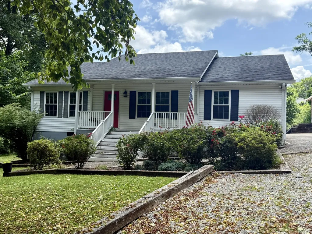 6 Mason Lane Brush Creek TN 38547
