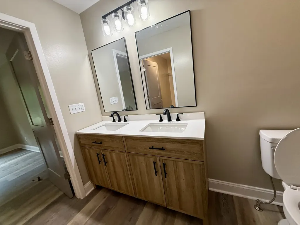 6 Mason Lane Brush Creek TN 38547