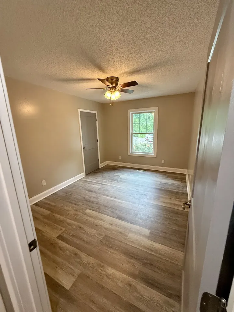 6 Mason Lane Brush Creek TN 38547