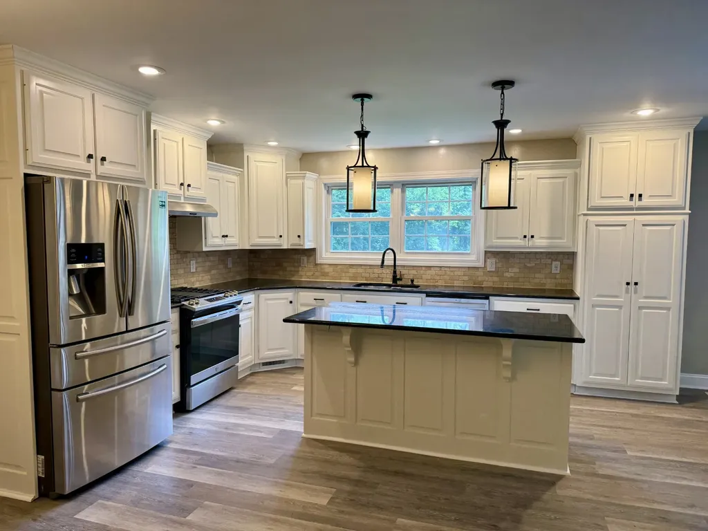 6 Mason Lane Brush Creek TN 38547