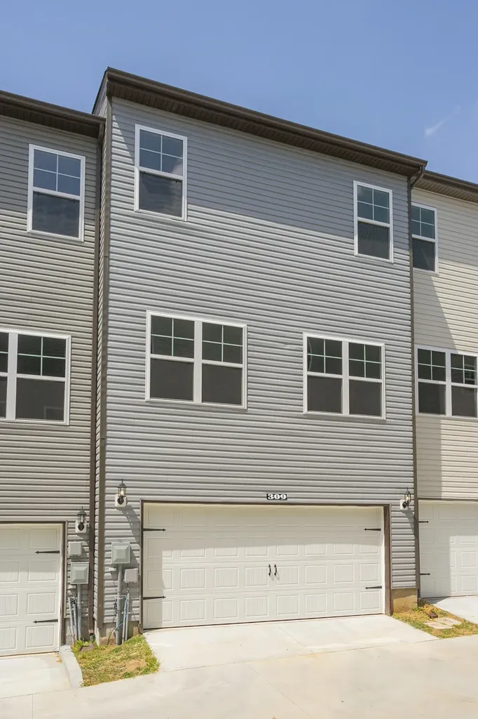 309 Jerry Butler Drive La Vergne TN 37086