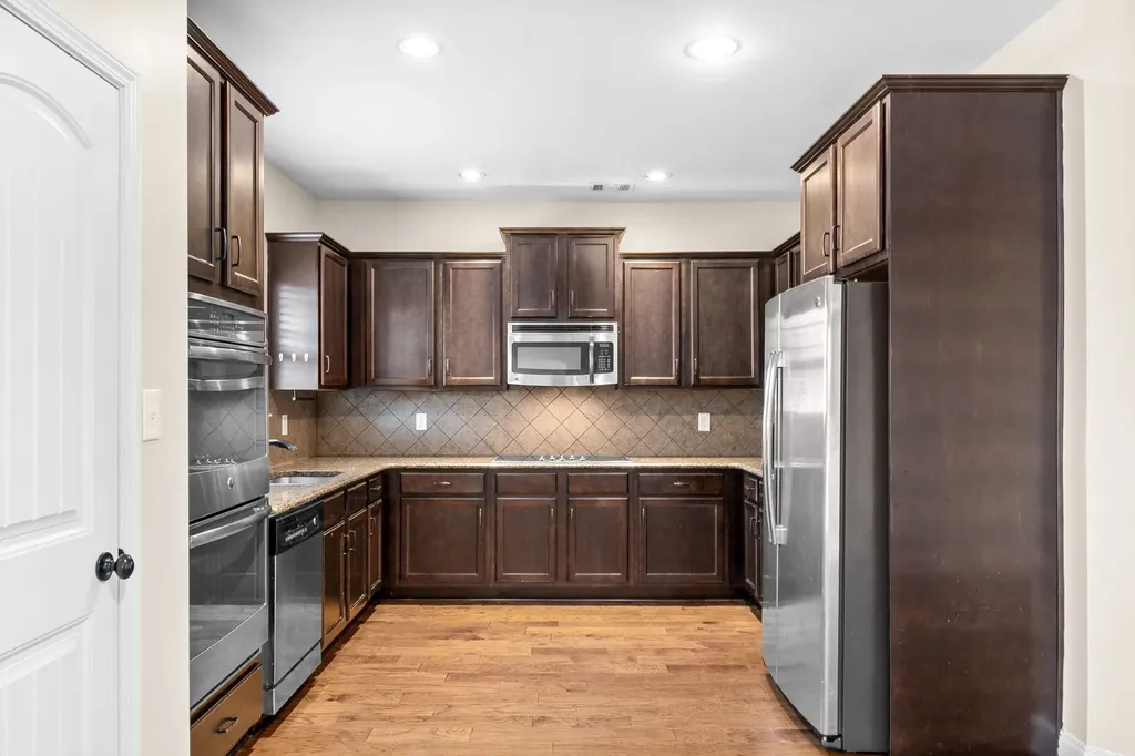 2976 Mcmanus Circle Clarksville TN 37042