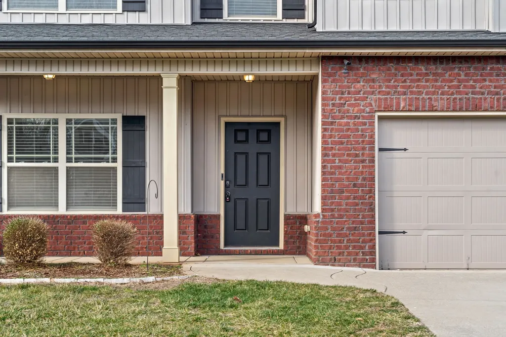2976 Mcmanus Circle Clarksville TN 37042