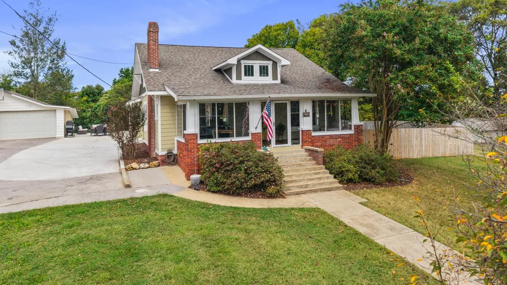 621 Highland Avenue, NW Cleveland TN 37311