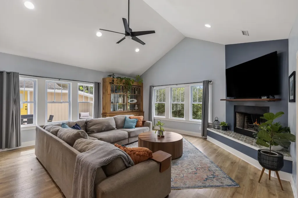 621 Highland Avenue, NW Cleveland TN 37311
