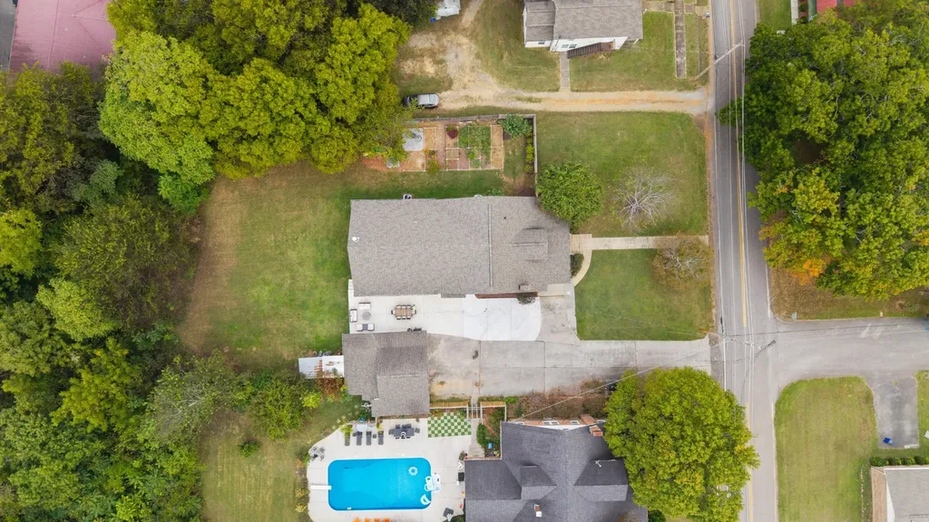 621 Highland Avenue, NW Cleveland TN 37311