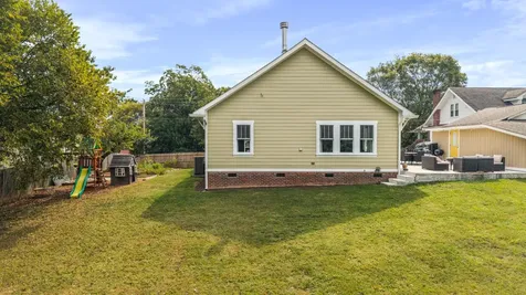 621 Highland Avenue, NW Cleveland TN 37311