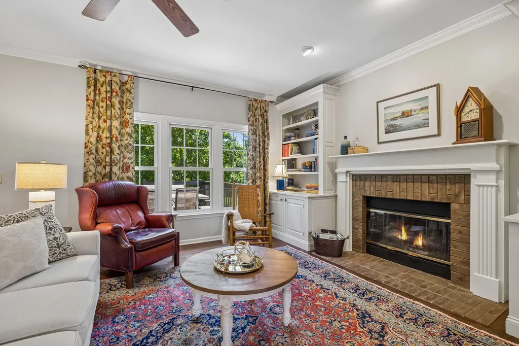 704 Helmsdale Pl, S Brentwood TN 37027