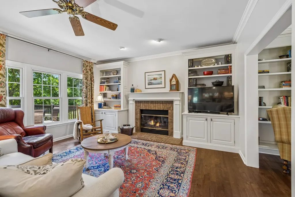704 Helmsdale Pl, S Brentwood TN 37027