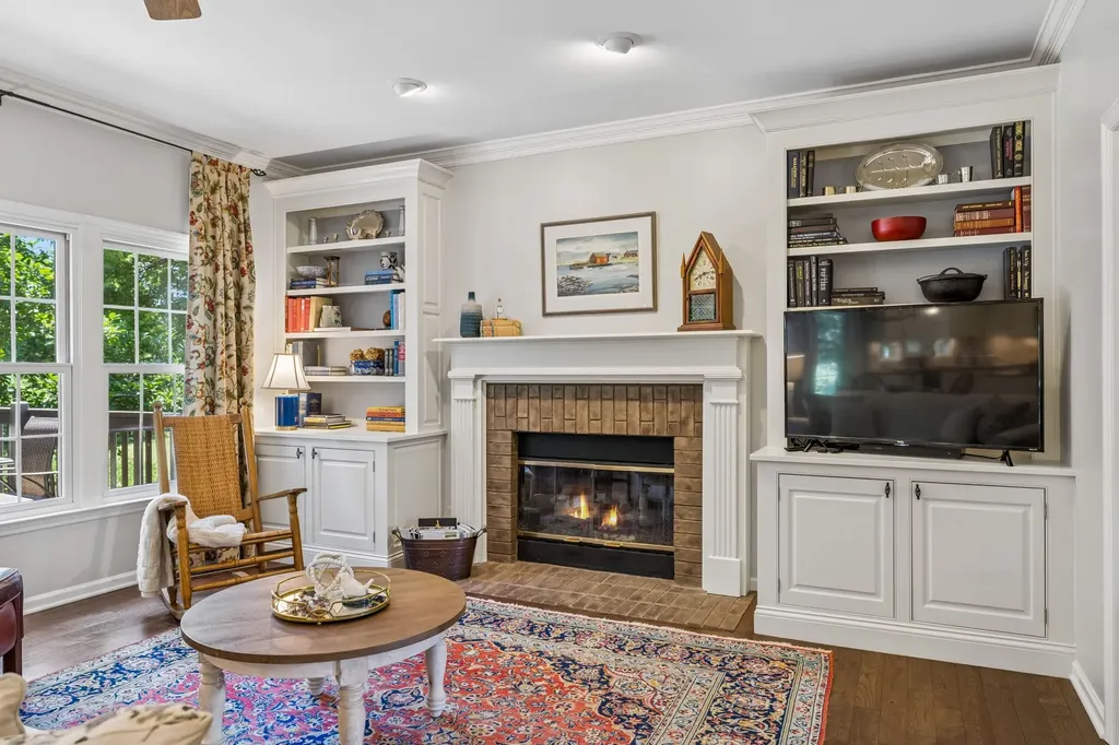 704 Helmsdale Pl, S Brentwood TN 37027